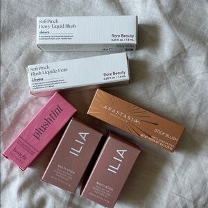 Blushes  (RARE BEAUTY, BENEFIT, ILIA, ANASTASIA BEVERLY HILLS)